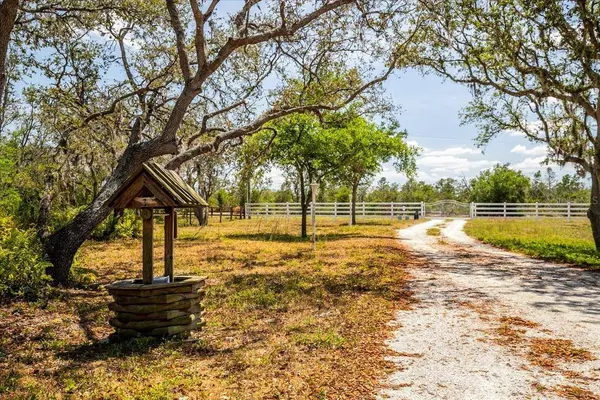 10001 289TH ST E, Myakka City, FL 34251