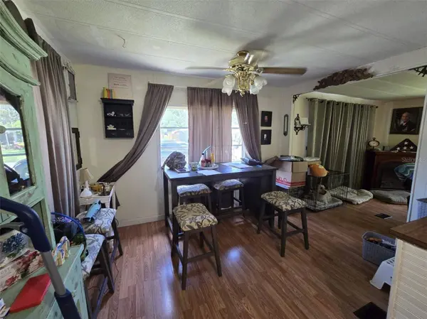 4131 WOODLAND CIR, Deland, FL 32724