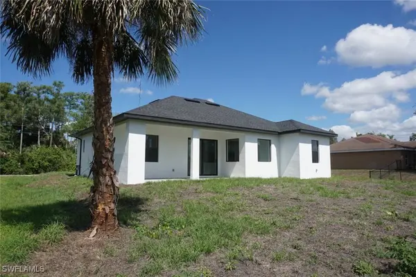 826 Alido AVE, Lehigh Acres, FL 33971
