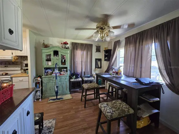 4131 WOODLAND CIR, Deland, FL 32724