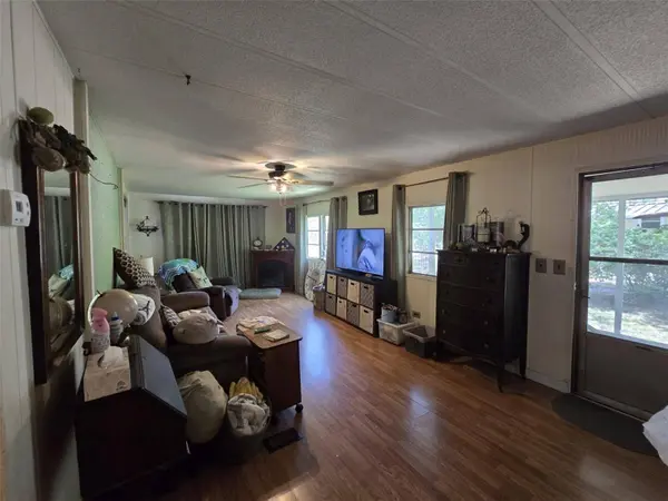 4131 WOODLAND CIR, Deland, FL 32724