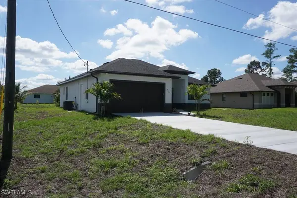 826 Alido AVE, Lehigh Acres, FL 33971
