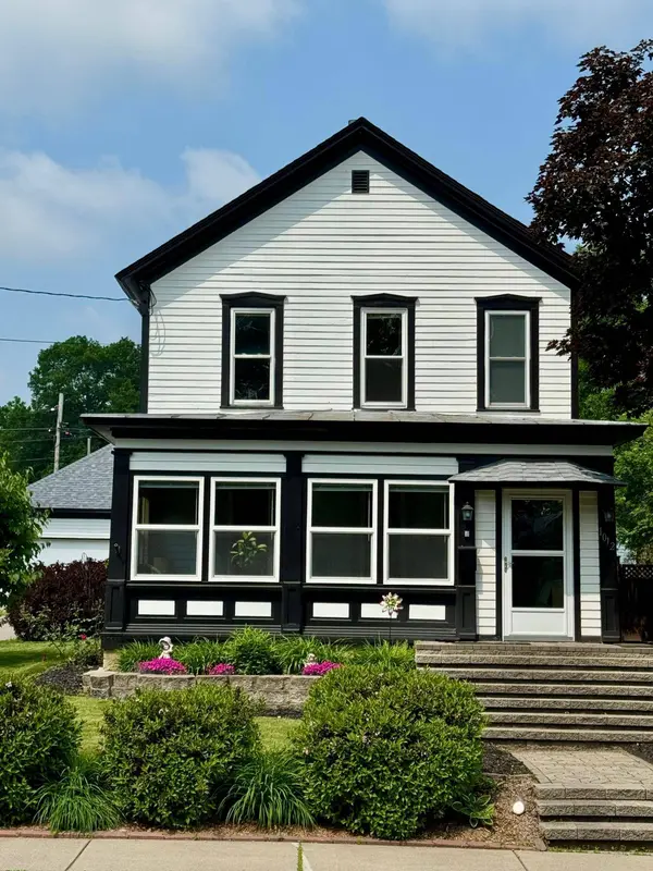1012 2nd ST S, Stillwater, MN 55082