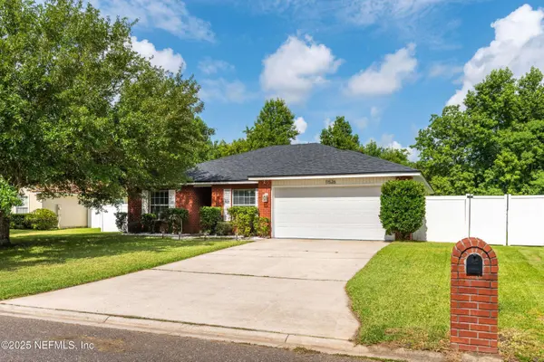 11526 DEEP SPRINGS DR W, Jacksonville, FL 32219