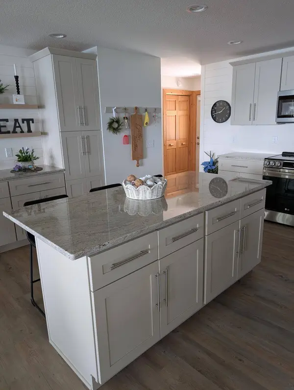 429 Goshawk LN NW, Hackensack, MN 56452