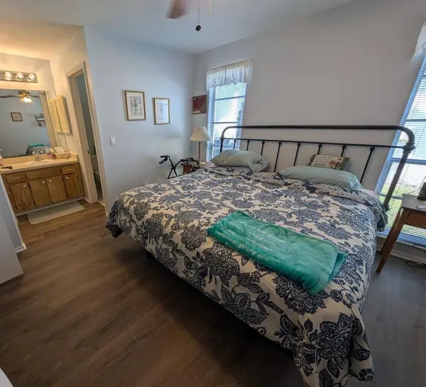 3237 PINE HAVEN DR, Clearwater, FL 33761