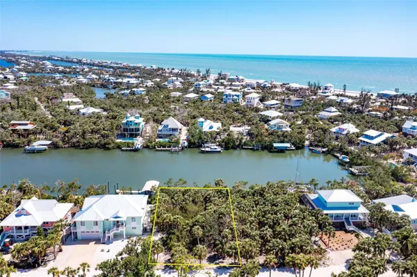 72 PALM DR, Placida, FL 33946