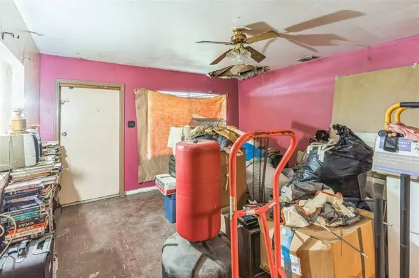 2425 N RAMONA CIR, Tampa, FL 33612