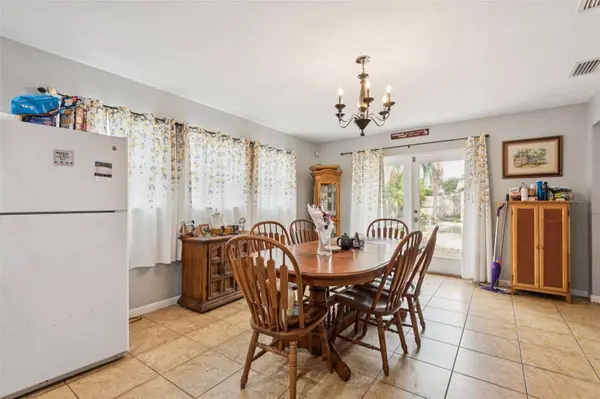 225 SHERWOOD LN, Daytona Beach, FL 32117