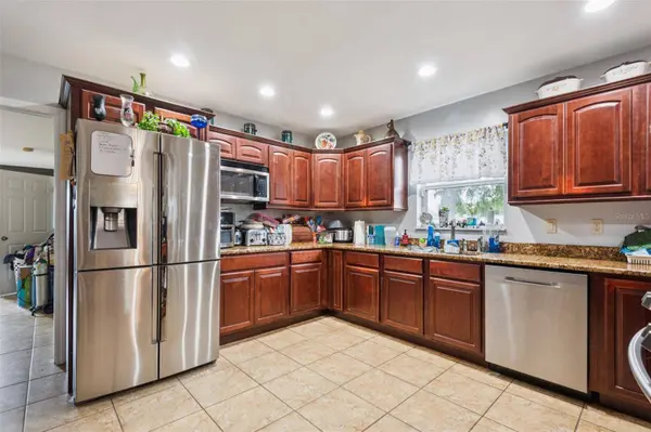 225 SHERWOOD LN, Daytona Beach, FL 32117