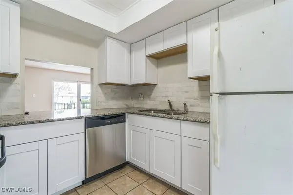 251 Palm DR #251-2, Naples, FL 34112