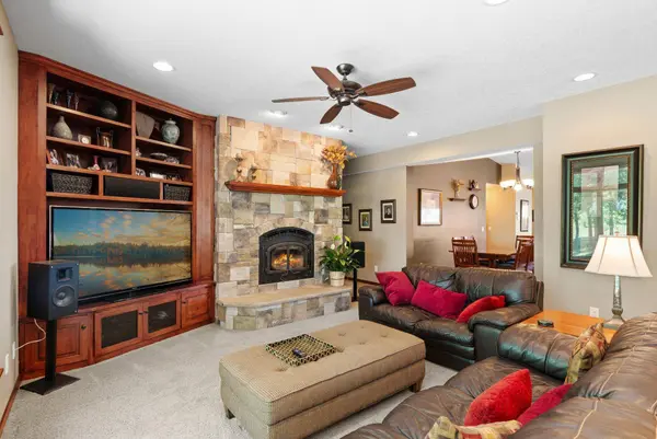 11512 Dale RD, Woodbury, MN 55129