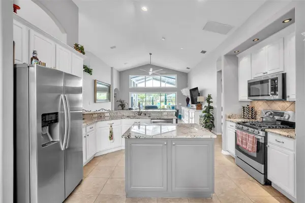 15105 TEALRISE WAY, Lithia, FL 33547