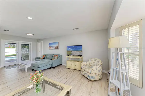 2222 41ST ST W, Bradenton, FL 34205