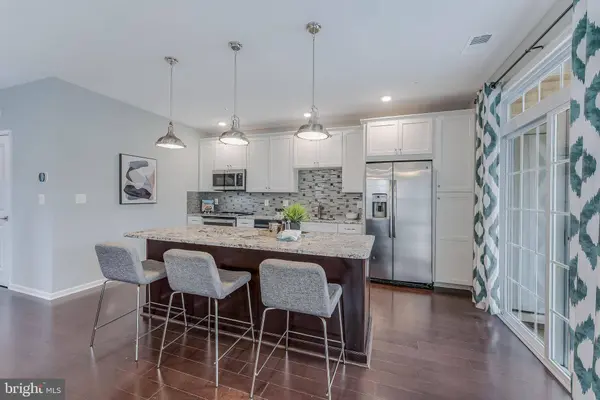 23266 SOUTHDOWN MANOR TER #105, Ashburn, VA 20148