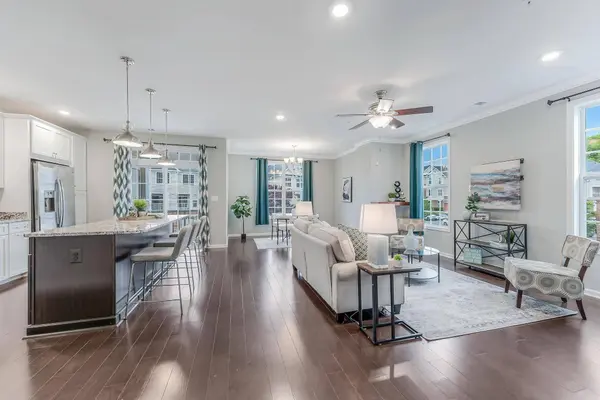 23266 SOUTHDOWN MANOR TER #105, Ashburn, VA 20148