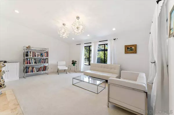 1210 Valentine Ln, Fallbrook, CA 92028