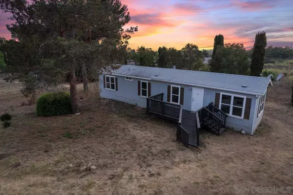 1210 Valentine Ln, Fallbrook, CA 92028