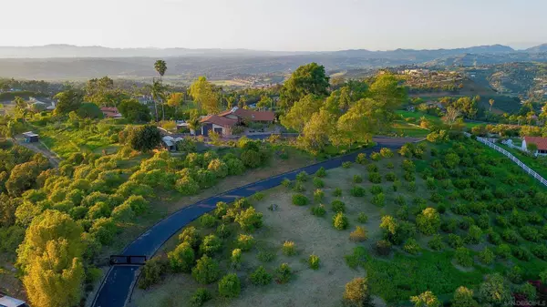 30410 Calle La Reina, Bonsall, CA 92003