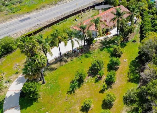 1277 Valentine Ln, Fallbrook, CA 92028