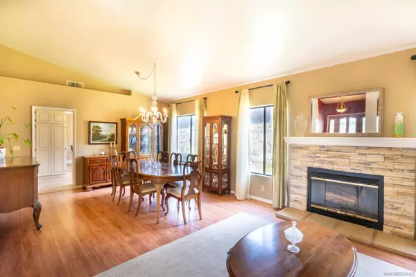 1277 Valentine Ln, Fallbrook, CA 92028