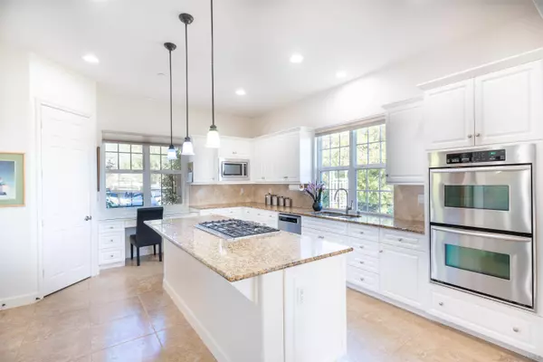 5034 Hill Ranch Dr, Fallbrook, CA 92028