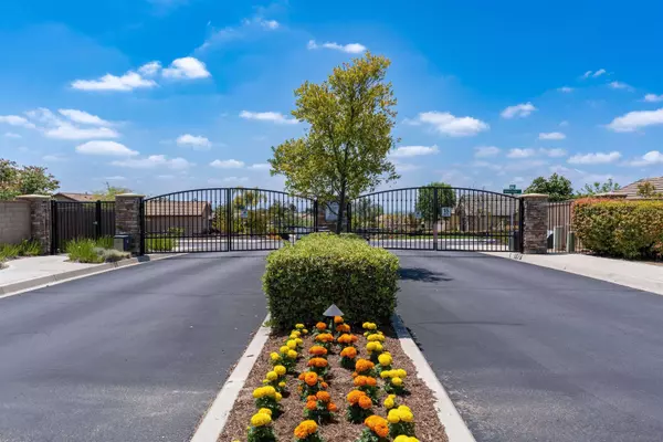 1961 James Gaynor St, Fallbrook, CA 92028