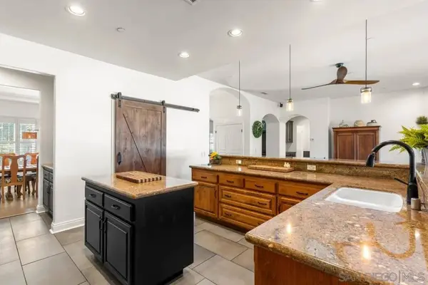1195 Via Encinos, Fallbrook, CA 92028