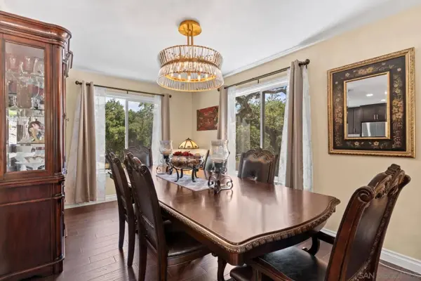 28108 Mountain Meadow Road, Escondido, CA 92026