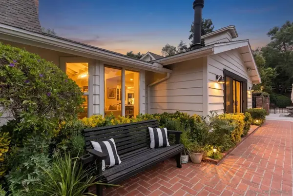 2422 Gird Road, Fallbrook, CA 92028