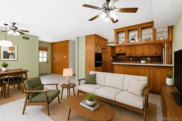20022 Cove Circle, Huntington Beach, CA 92646