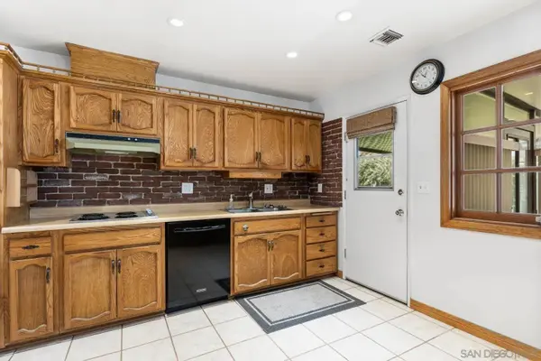 20022 Cove Circle, Huntington Beach, CA 92646