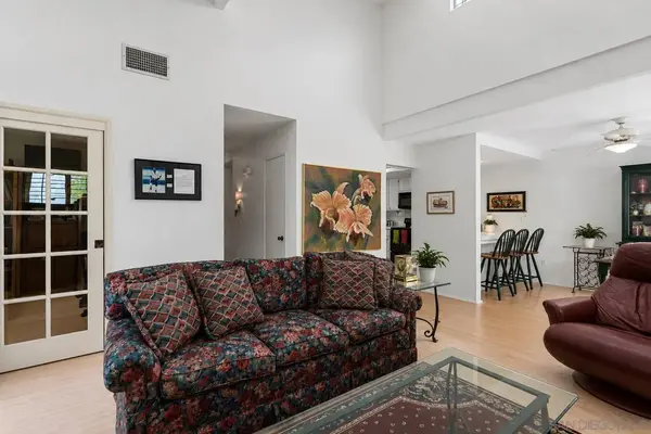 11872 Bernardo Terrace #A, San Diego, CA 92128