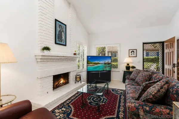 11872 Bernardo Terrace #A, San Diego, CA 92128
