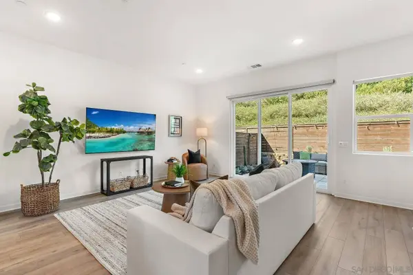 10422 Harlow Circle #50, San Diego, CA 92108