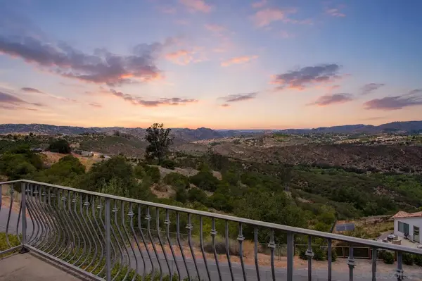 1550 Knoll Park Lane, Fallbrook, CA 92028