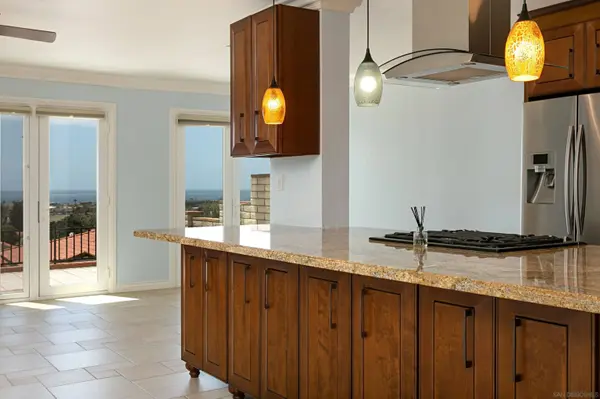 6783 Heath Ct, Carlsbad, CA 92011