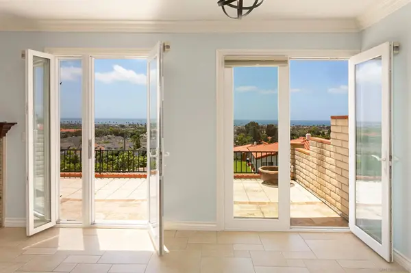 6783 Heath Ct, Carlsbad, CA 92011