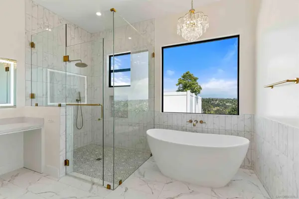 575 Twin Country Lane, Fallbrook, CA 92028