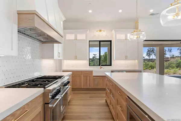 575 Twin Country Lane, Fallbrook, CA 92028