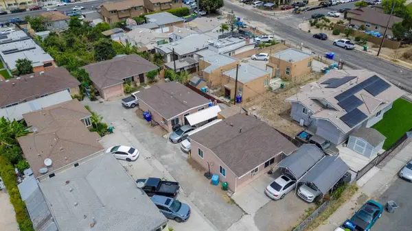 5484-88 Santa Margarita Street, San Diego, CA 92114