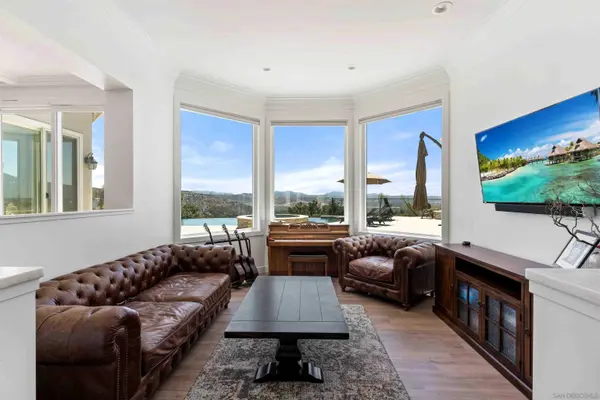 2370 Dos Lomas, Fallbrook, CA 92028