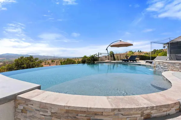 2370 Dos Lomas, Fallbrook, CA 92028