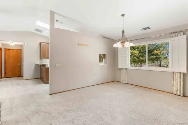 1044 Capra Way, Fallbrook, CA 92028