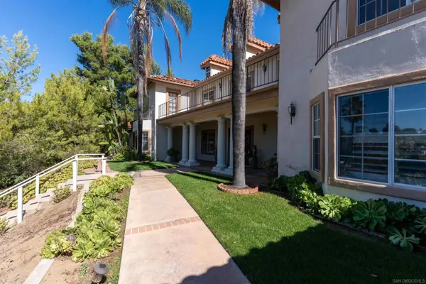 1696 Gil Way, Vista, CA 92084