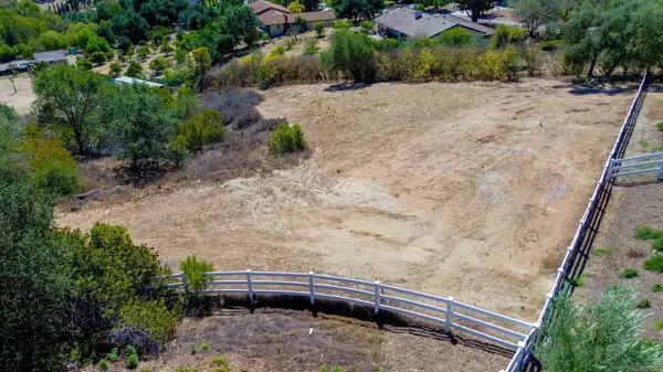 6300 Twin Country Lane #3, Fallbrook, CA 92028
