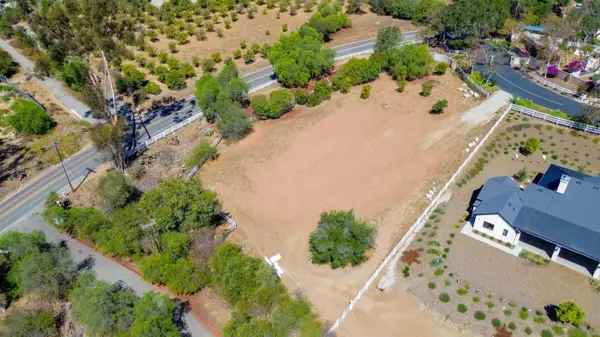 6100 Twin Country Lane #1, Fallbrook, CA 92028