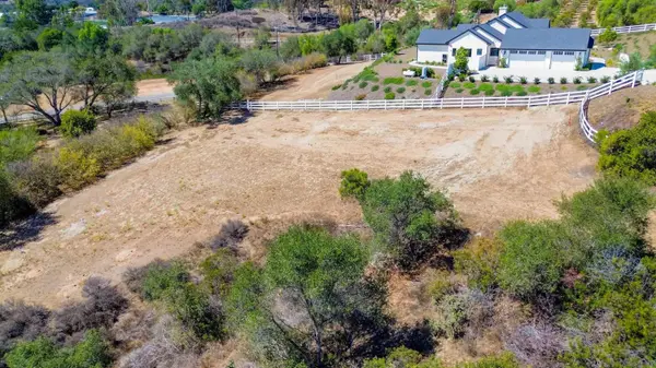 6300 Twin Country Lane #3, Fallbrook, CA 92028