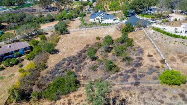 6300 Twin Country Lane #3, Fallbrook, CA 92028