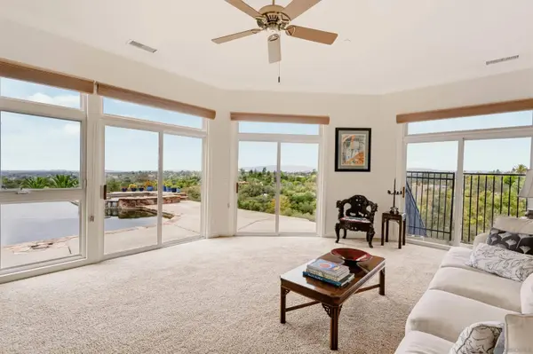 3249 Live Oak Park, Fallbrook, CA 92028